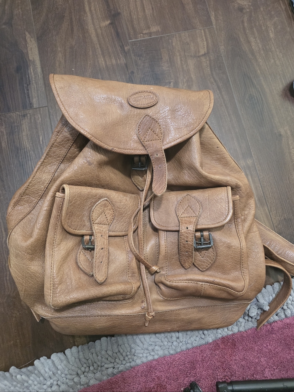 Classic Tan Leather Backpack OVERLAND OUTFITTERS - Unisex Vintage
